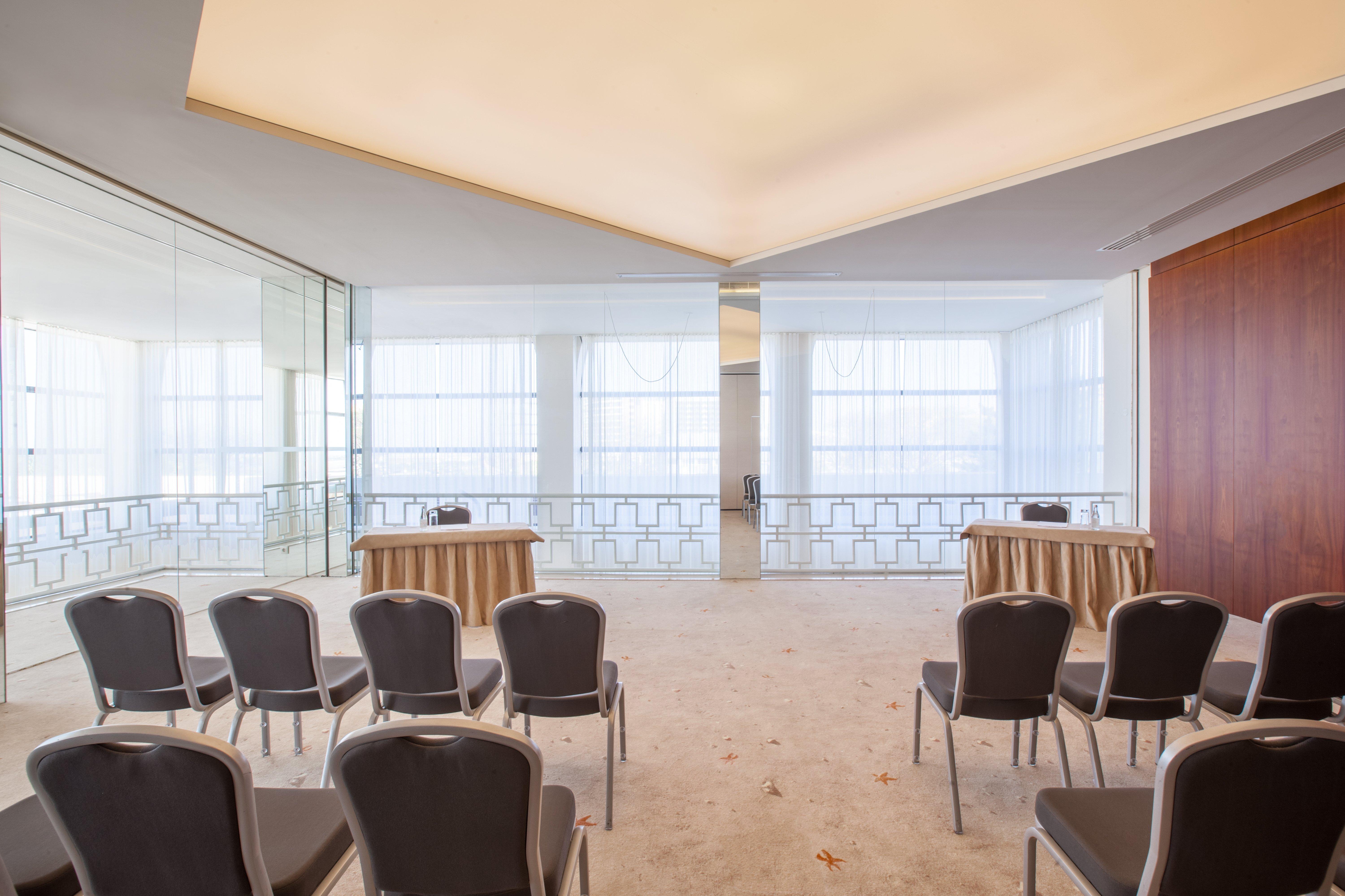 维拉摩拉皇冠假日酒店 外观 照片 The press conference room